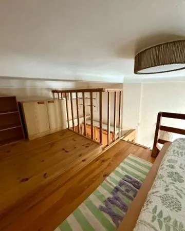 Climatise Avec Mezzanine A 300 M De La *